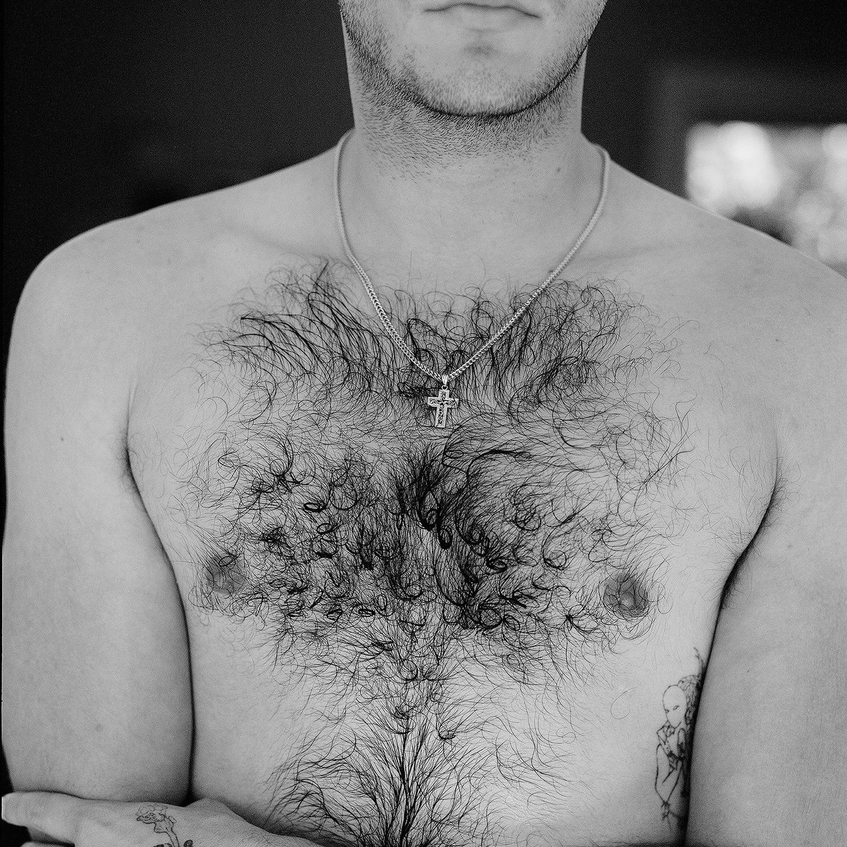 How exposed chest hair became the accessory of choice in the desert